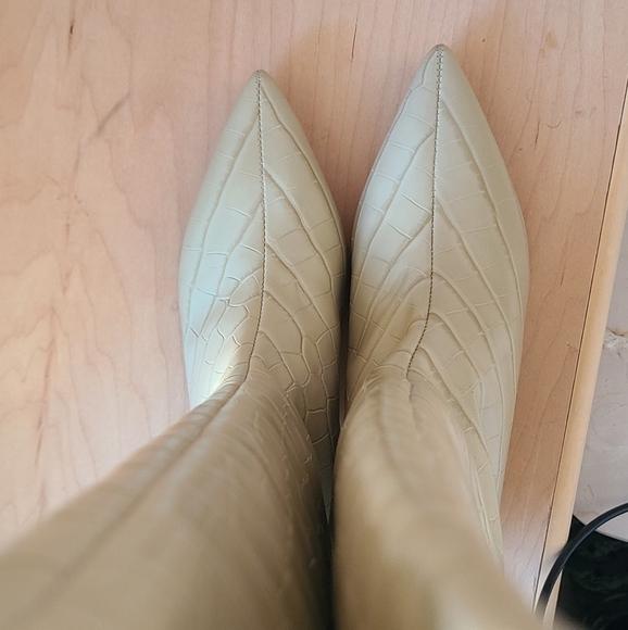 Schutz Maryana Lo Cream Croc Leather Kitten Heel Tall Boots - Size 7 - Picture 11 of 16